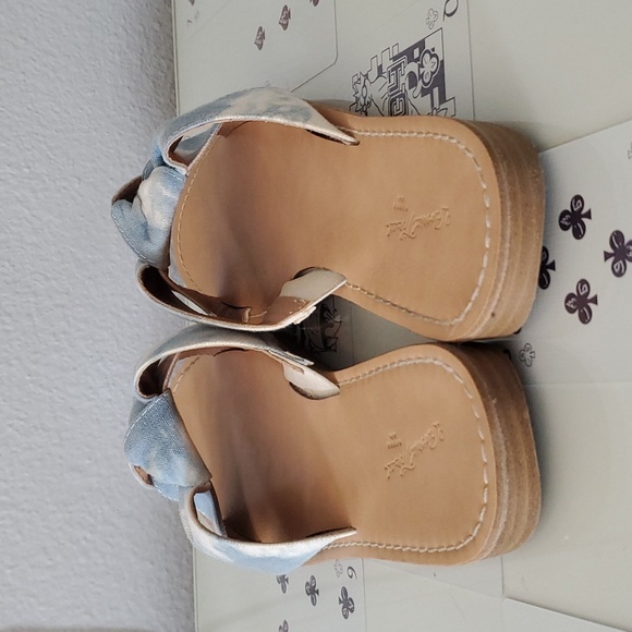 Universal Thread Women's Sandals - Picture 4 of 5